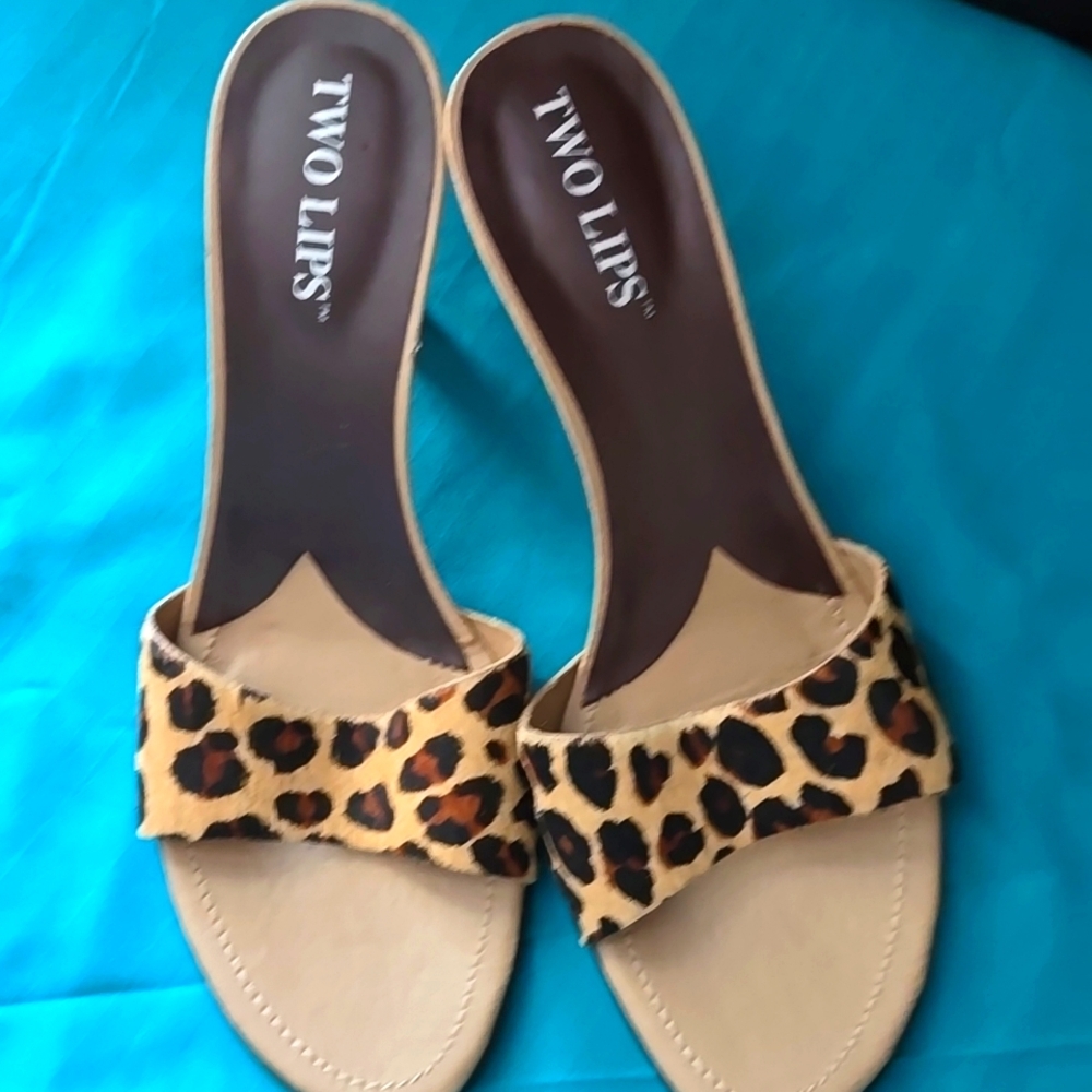 High heel shoe